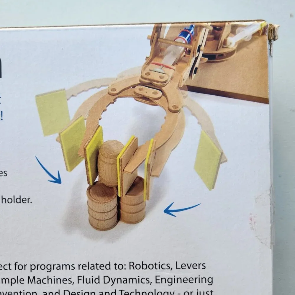 NEW PATHFINDERS STEM Kit Hydraulic Robotic Arm |Wooden Building STEM Kit Toy Mec